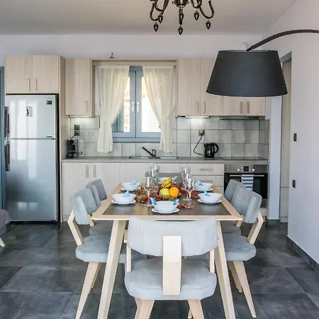 بيت للعطل Sapphire Agios Nikitas *